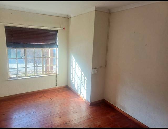 2 BEDROOM TOWNHOUSE FOR SALE IN CLUBVIEW